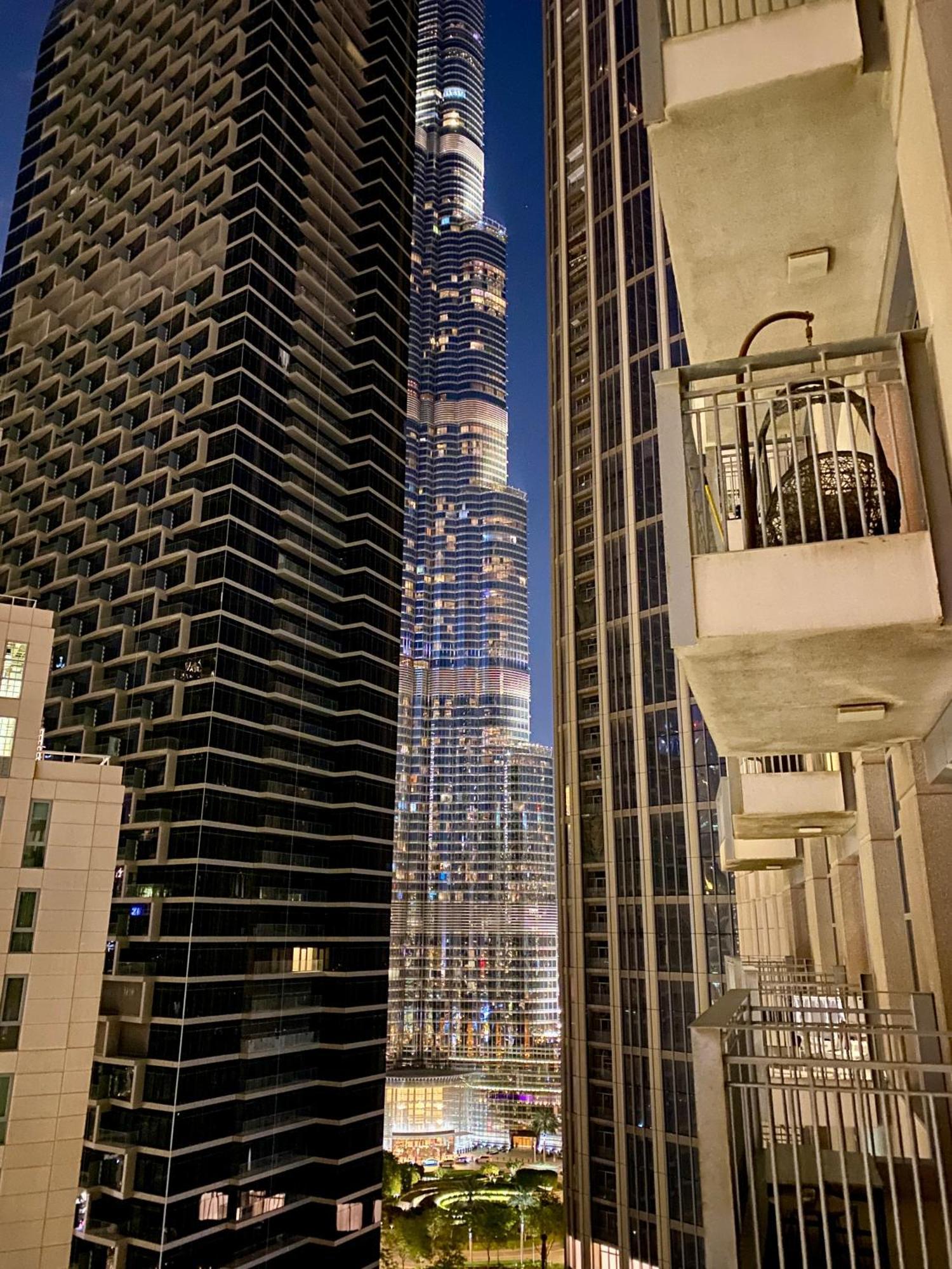 Standpoint Tower Apartment Opposite Burj Khalifa Дубай Екстериор снимка