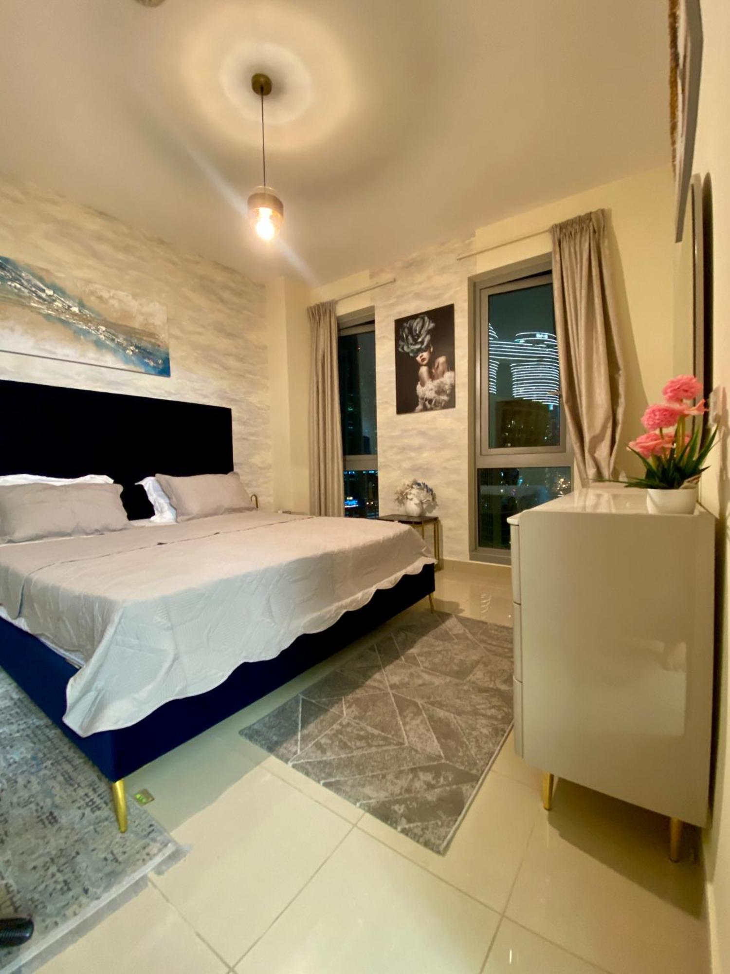 Standpoint Tower Apartment Opposite Burj Khalifa Дубай Екстериор снимка
