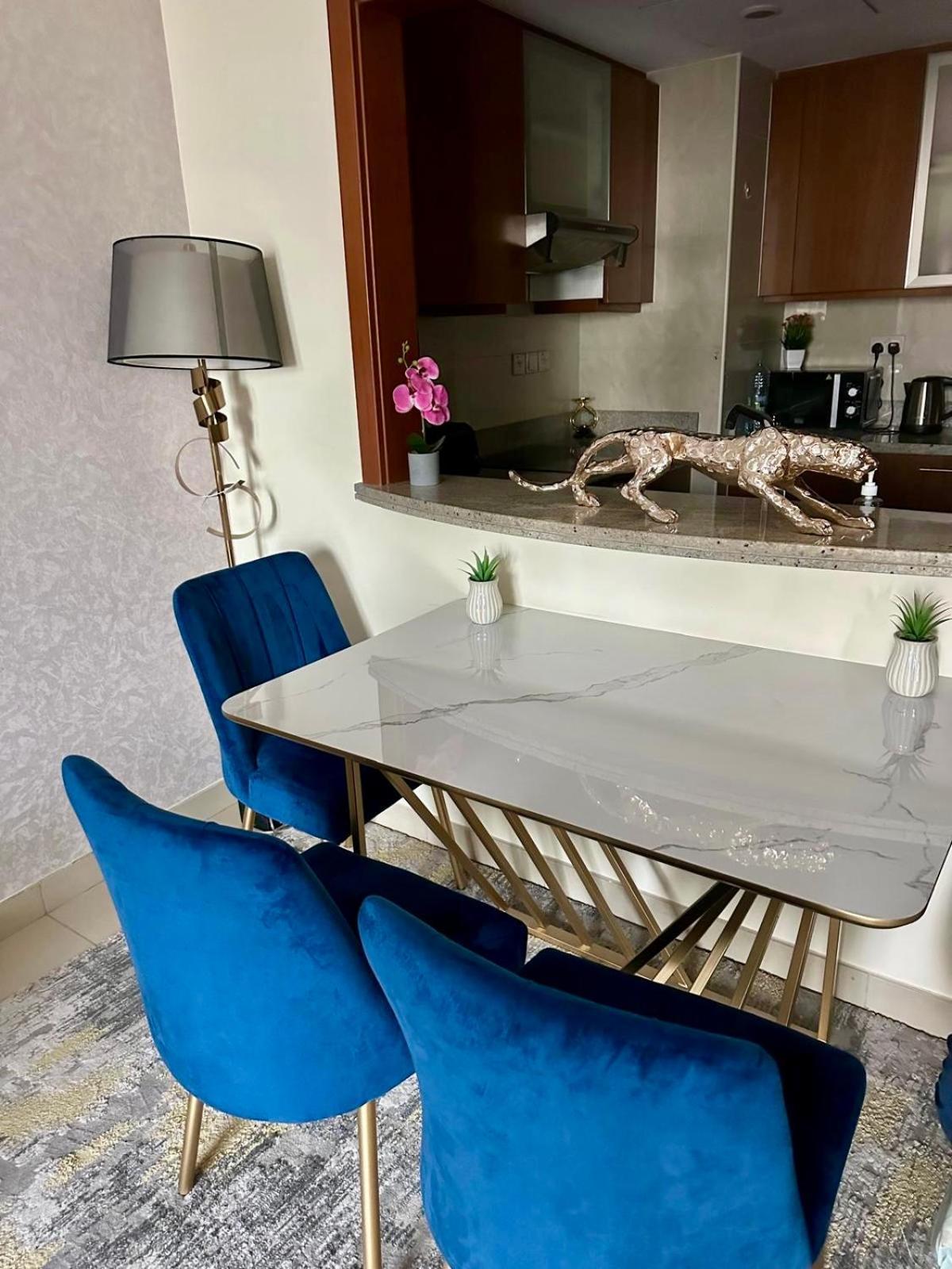 Standpoint Tower Apartment Opposite Burj Khalifa Дубай Екстериор снимка